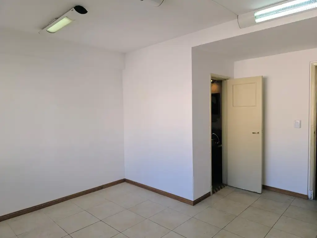 Foto de Oficina en Monserrat, imagen 1