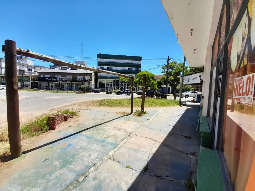 Foto de LOCAL COMERCIAL EN ALQUILER ANUAL, imagen 1