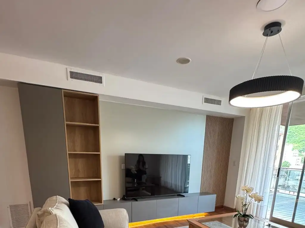 Foto de ALQUILER! Exclusivo departamento en calle Dean Funes, imagen 1