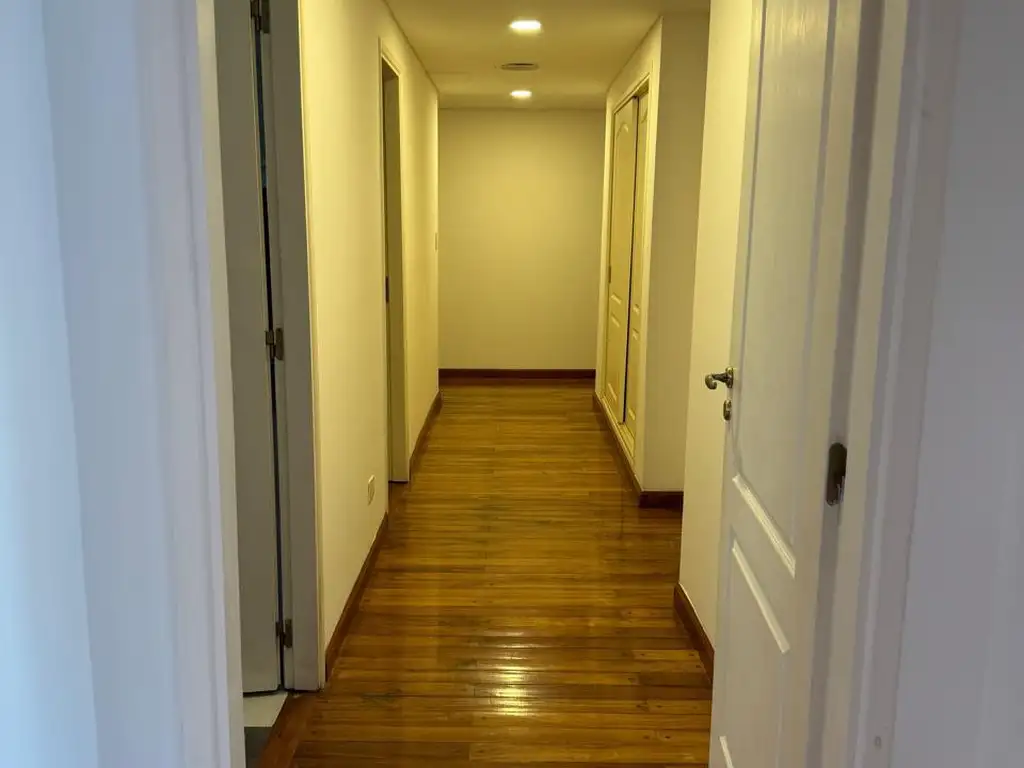 Foto de ALQUILER! Exclusivo departamento en calle Dean Funes, imagen 3
