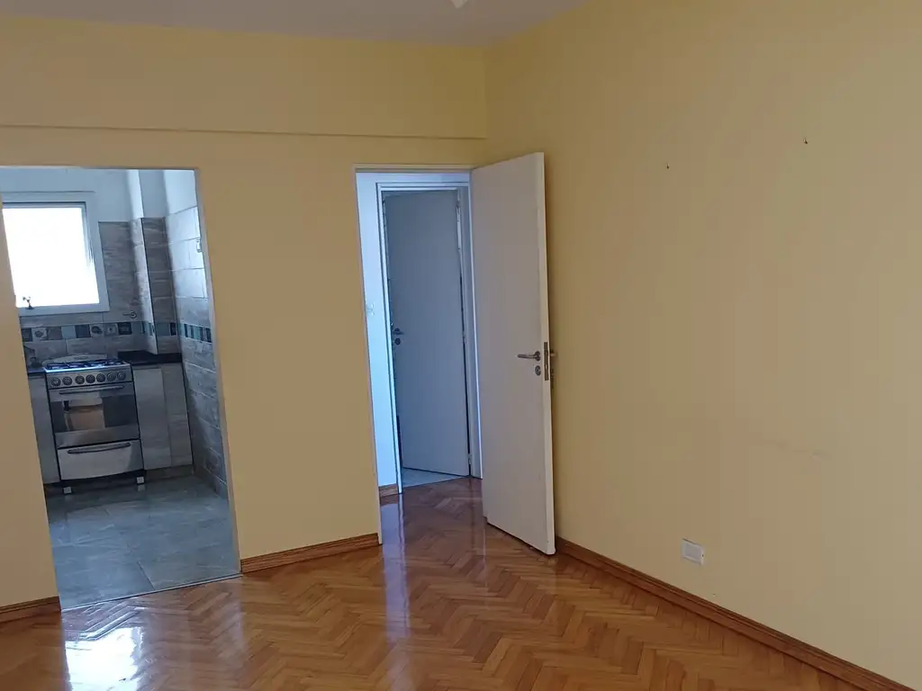 Foto de Departamento en alquiler en Parque Chacabuco, imagen 5