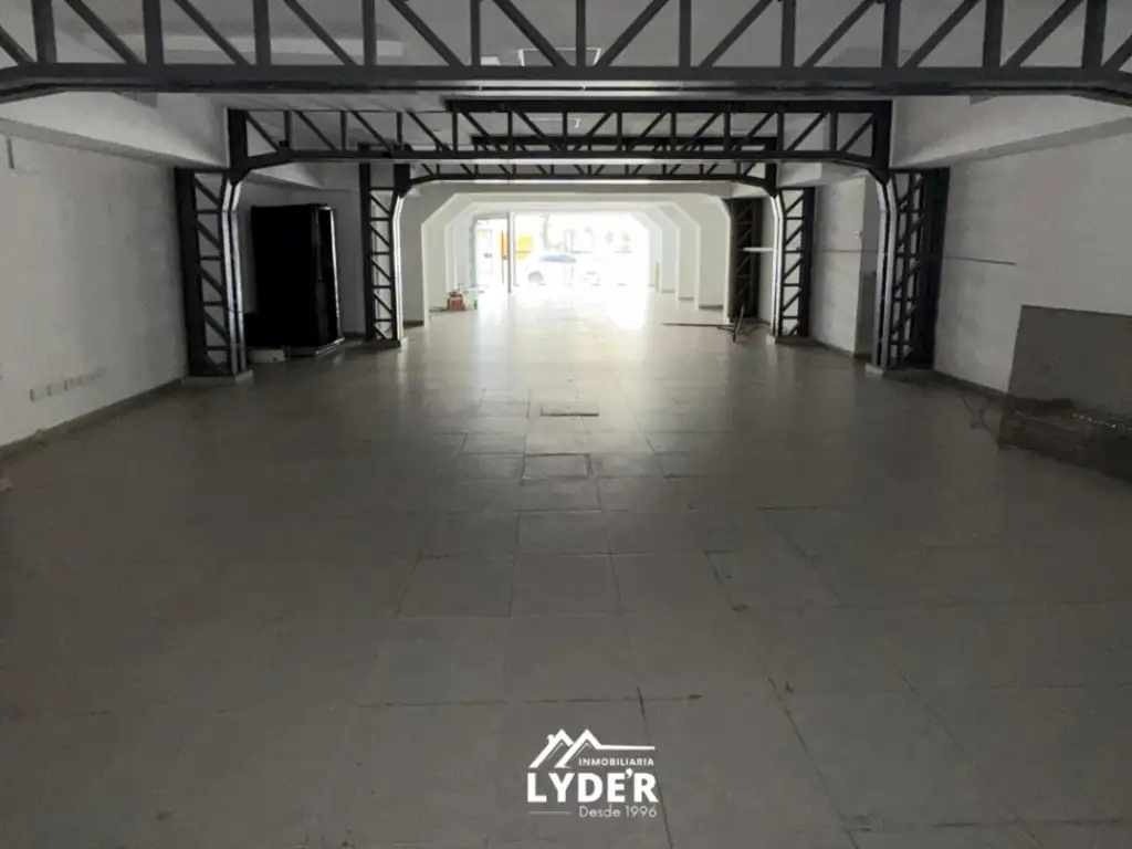Foto de Local comercial en alquiler ubicado en Microcentro, imagen 2