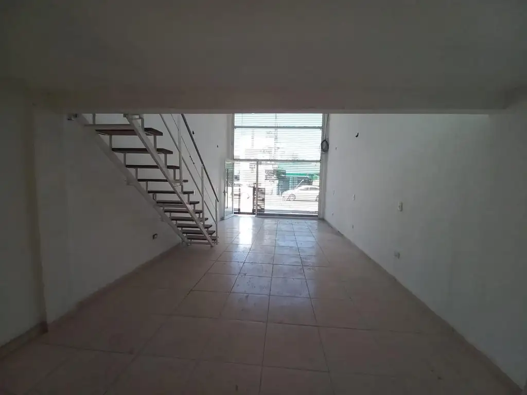 Foto de EXCELENTE LOCAL EN ALQUILER, imagen 4