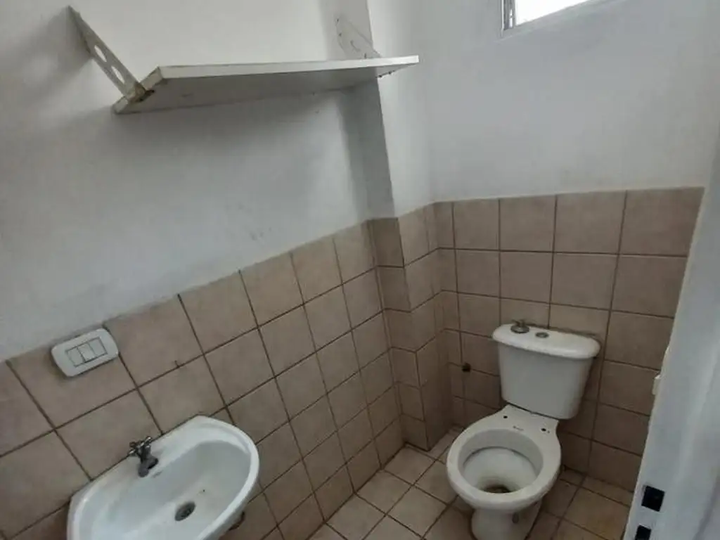 Foto de EXCELENTE LOCAL EN ALQUILER, imagen 3