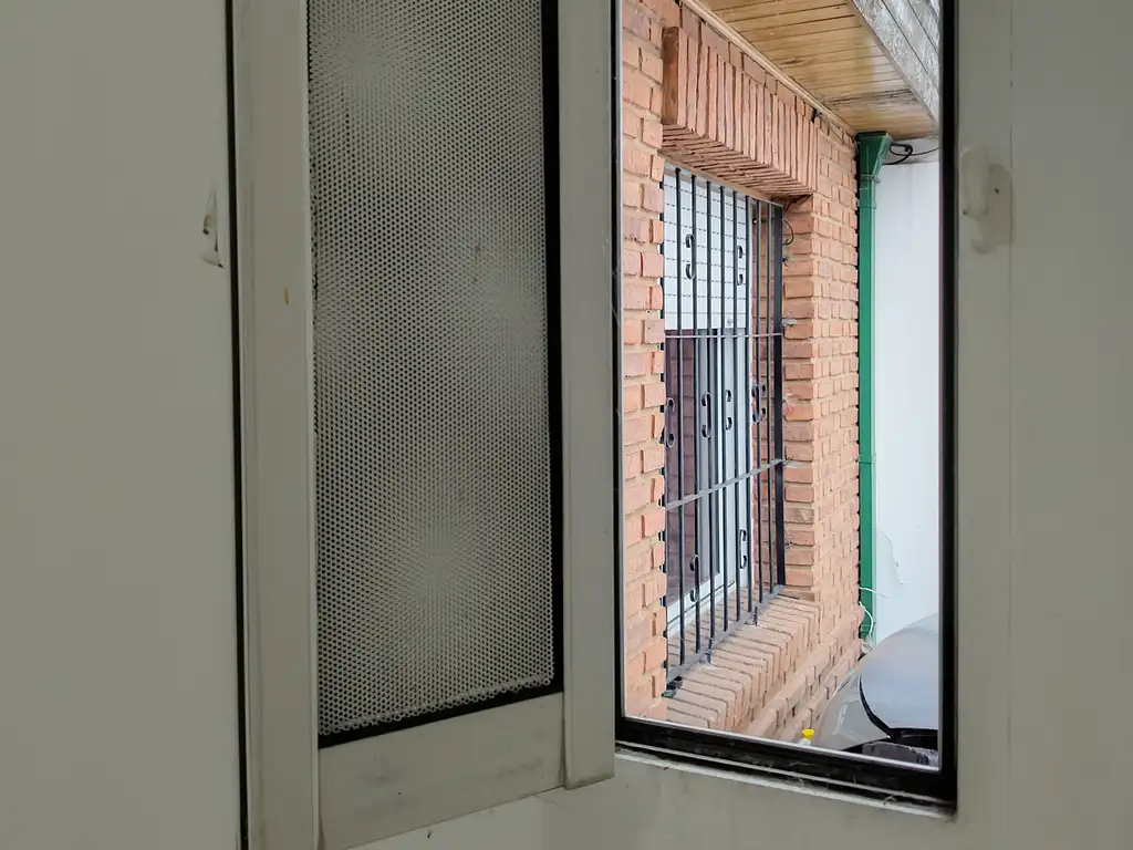 Foto de CASA APTA 2 FAMILIAS**SE ESCUCHA OFERTA** APTA CREDITO BANCARIO**, imagen 2