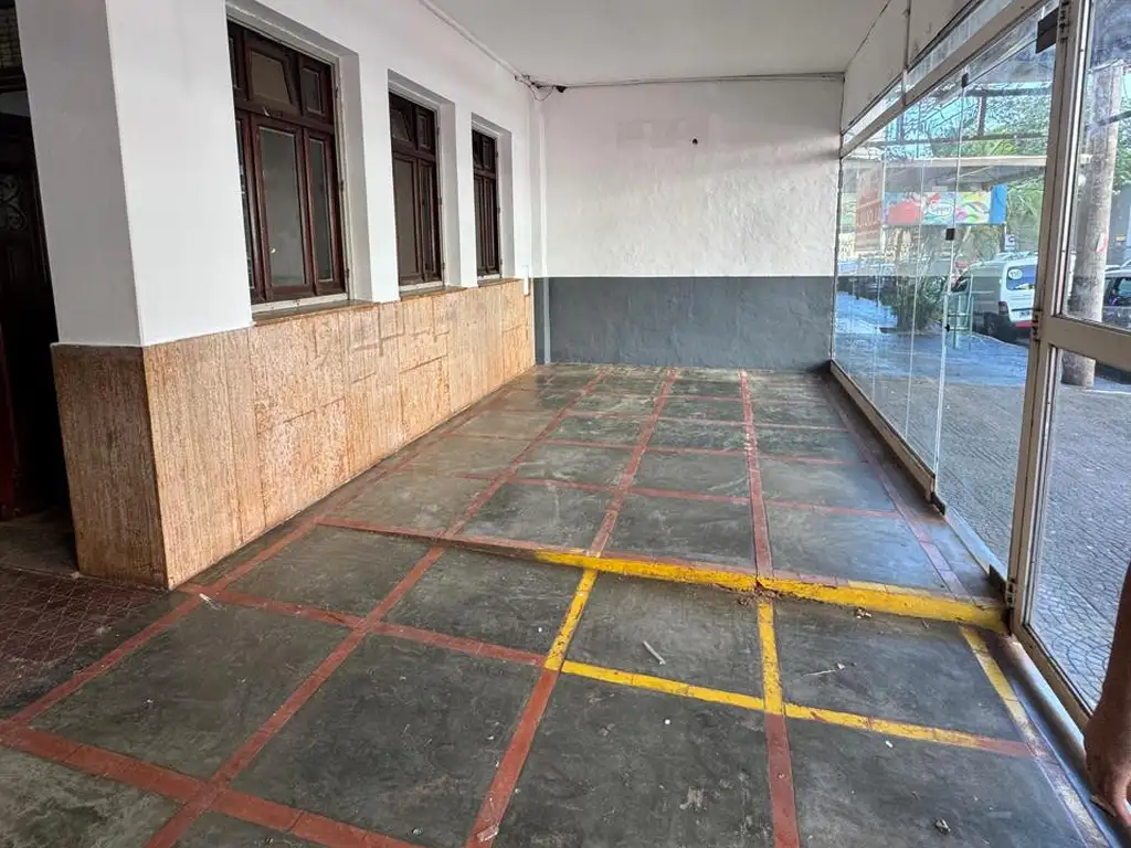 Foto de Local Comercial Exelente Ubicación en alquiler en Posadas, imagen 1
