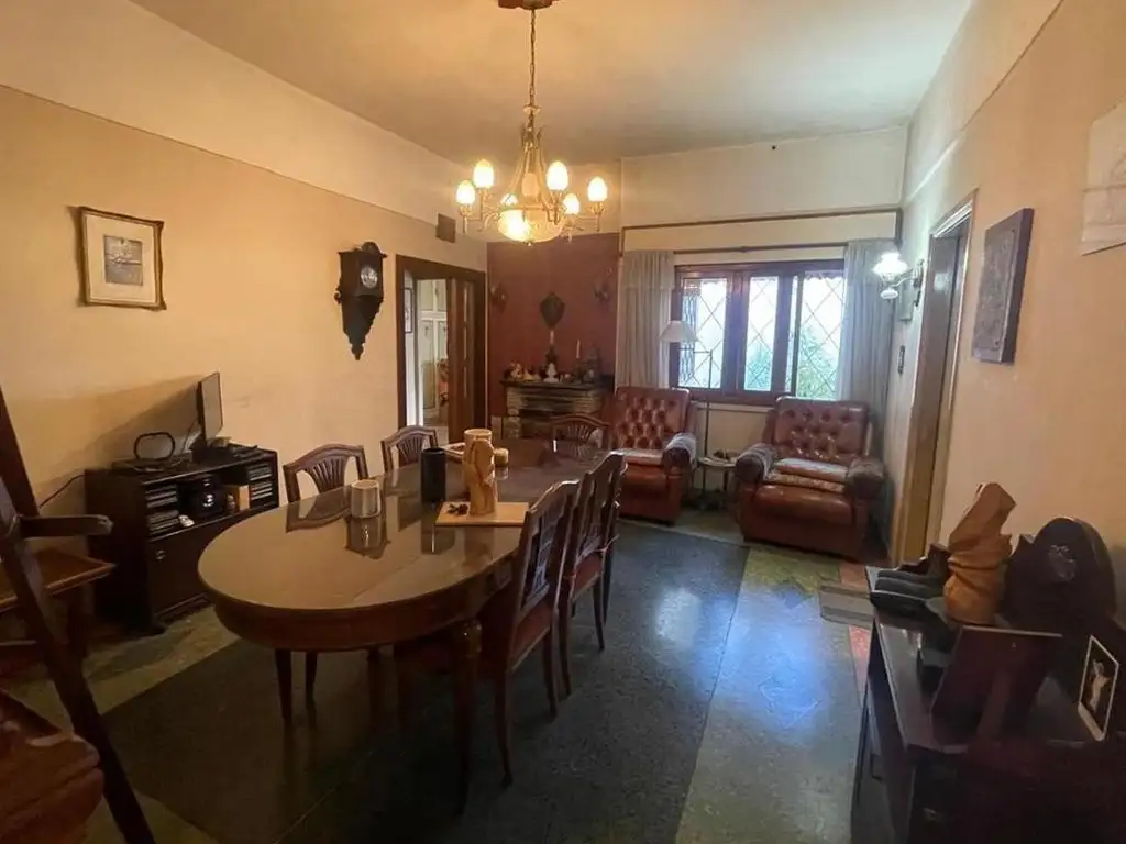 Foto de PH DE 3 AMBIENTES CON LOCAL EN VENTA, imagen 2