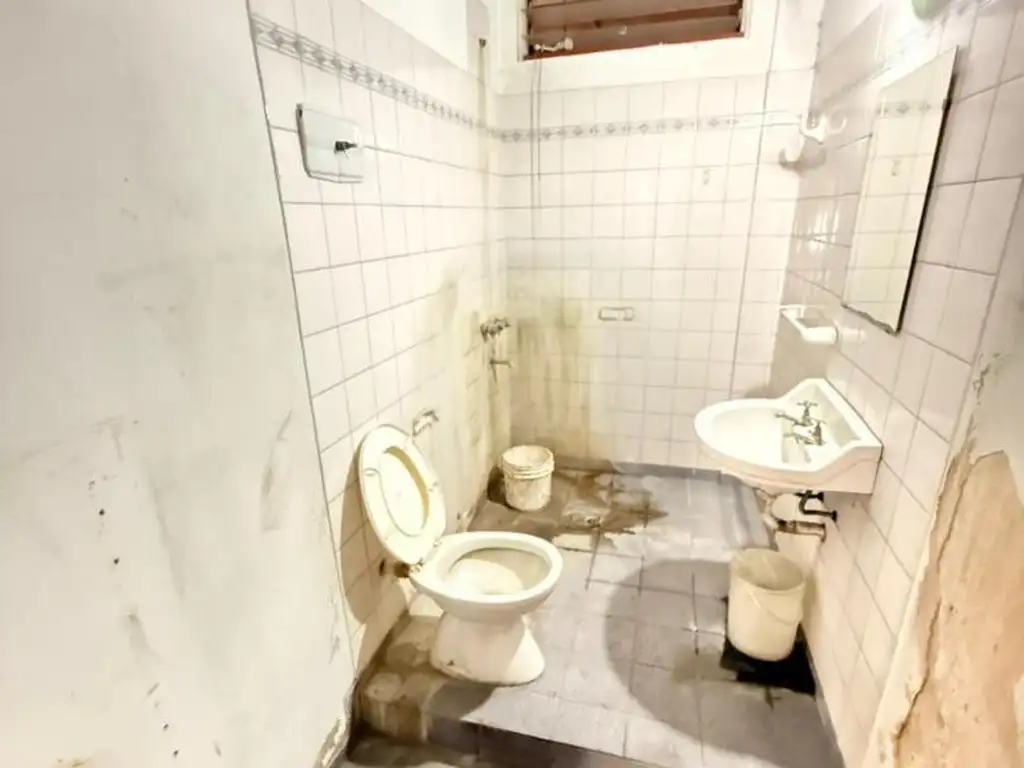 Foto de LOCAL EN ALQUILER - FRENTE A JARDIN DE INFANTES, imagen 4