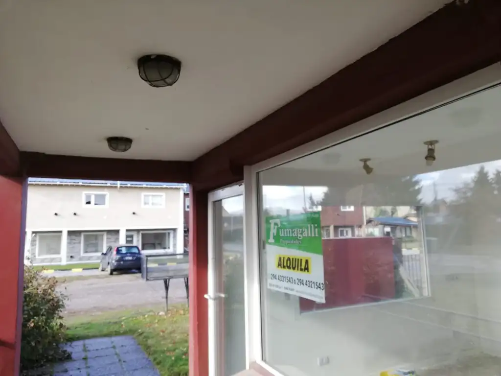 Foto de Local en "Complejo Comercial" sobre Av. principal de Dina Huapi, de, imagen 2