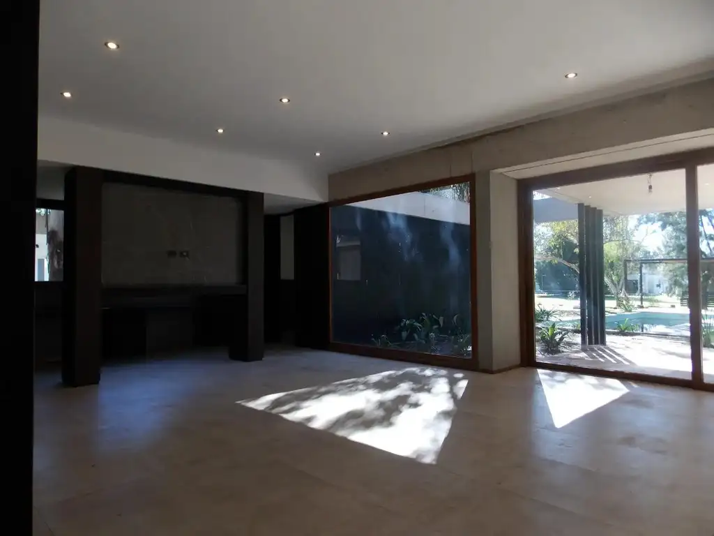 Foto de RUTA 2 - MIRALAGOS CCGOLF&SPA CASA EN VENTA, imagen 2