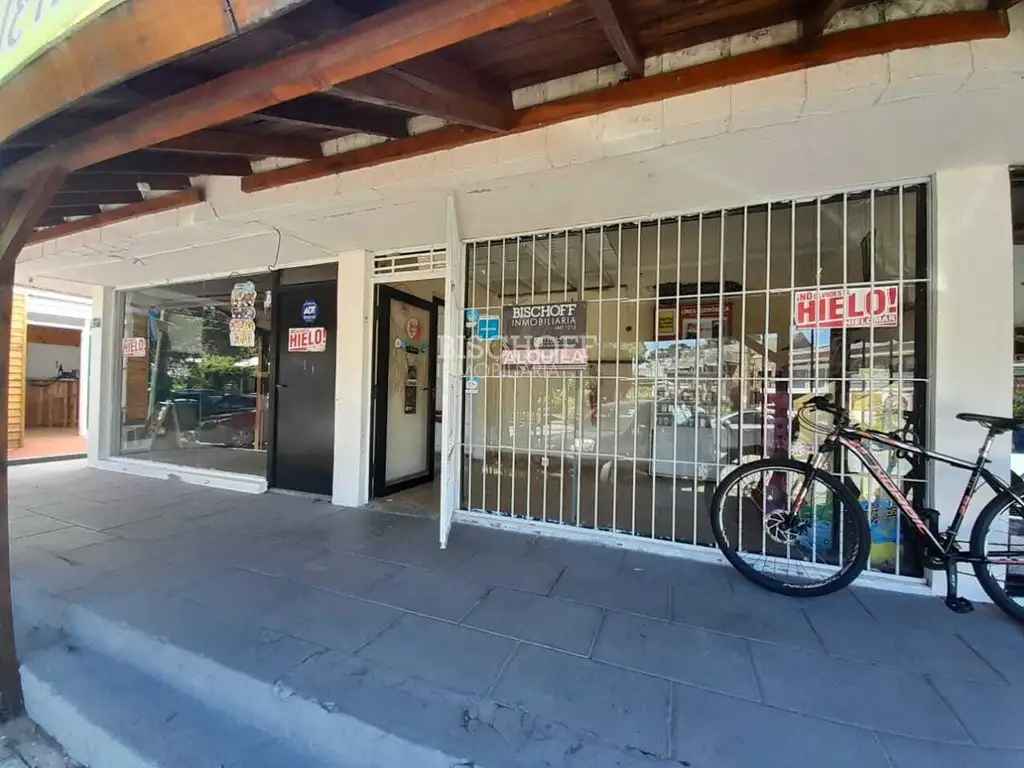 Foto de LOCAL EN ALQUILER ANUAL, SOBRE AVENIDA 2, imagen 1
