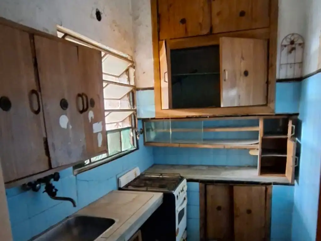 Foto de Venta - Casa a refaccionar 3 amb. - Patron 50/54 (Villa Luro), imagen 3