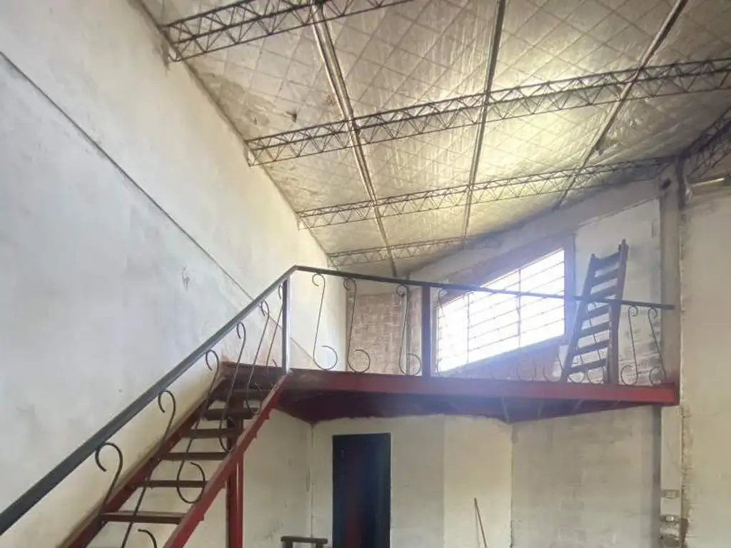 Foto de Galpon Comercial sobre Ruta 7, a metros del semaforo del cementerio, imagen 5