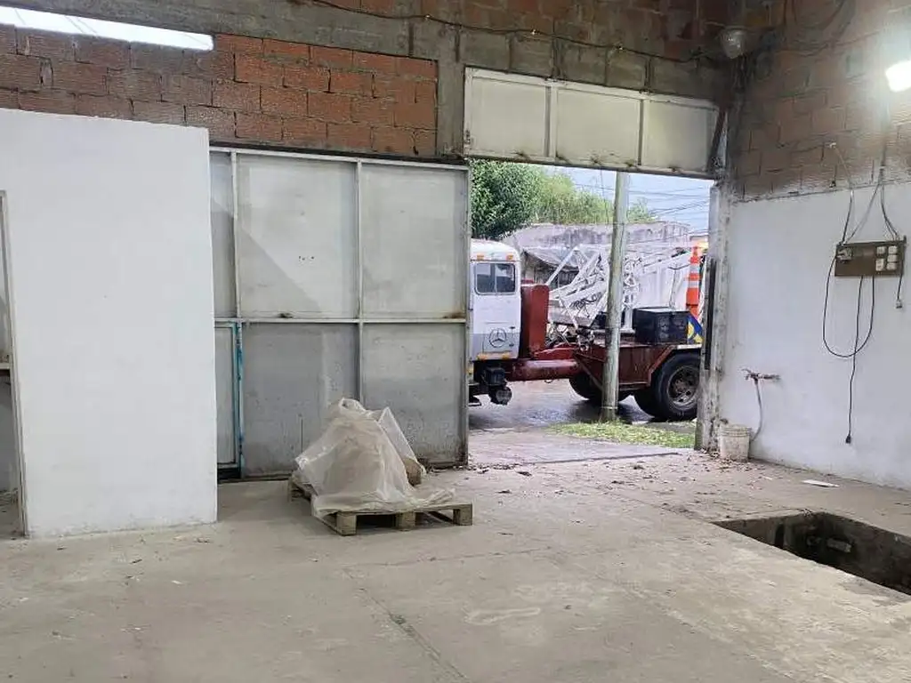 Foto de Galpon en calle Güemes, Barrio San Martin, General Rodriguez, imagen 2