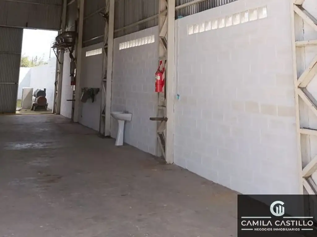 Foto de Local comercial / depósito en alquiler de 462m2 ubicado en Ituzaingó, imagen 4
