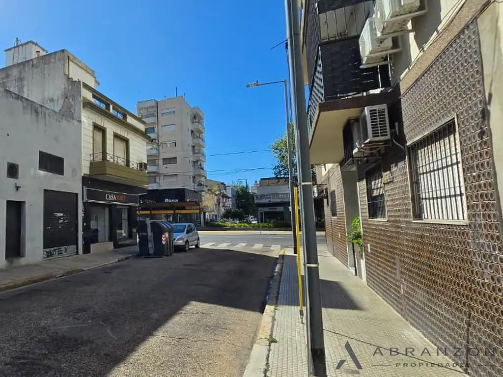 Foto de La Fronda 1600 Galpón Depósito en venta con servicios en en Villa Gral, imagen 1