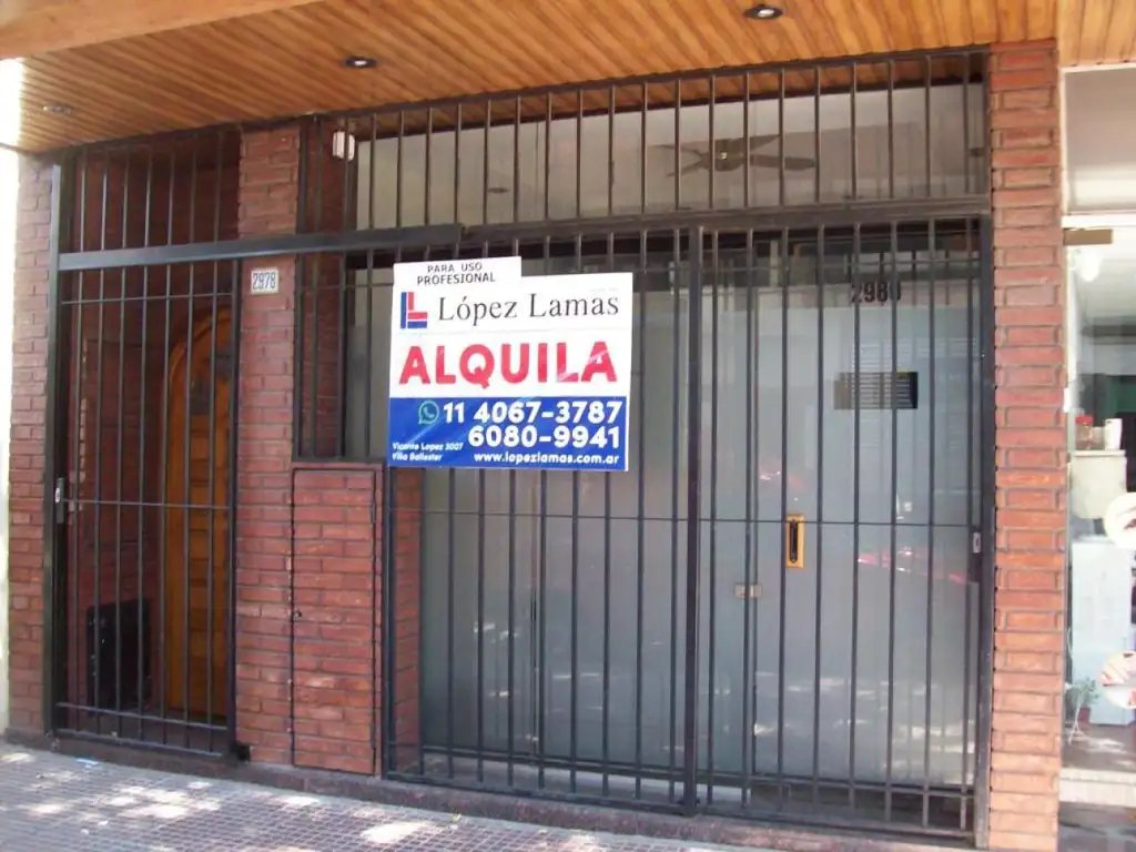 Foto de LOCAL COMERCIAL PARA USO PROFESIONAL, imagen 2