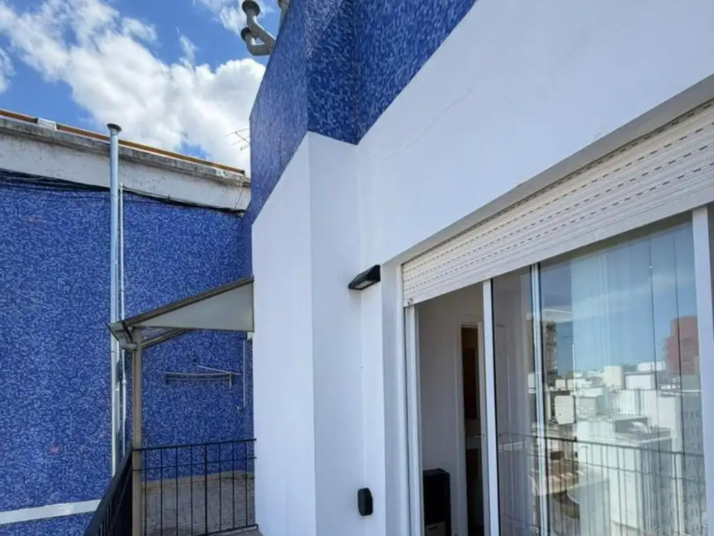 Foto de Venta departamento de 1 ambiente a la calle con balcón, imagen 1