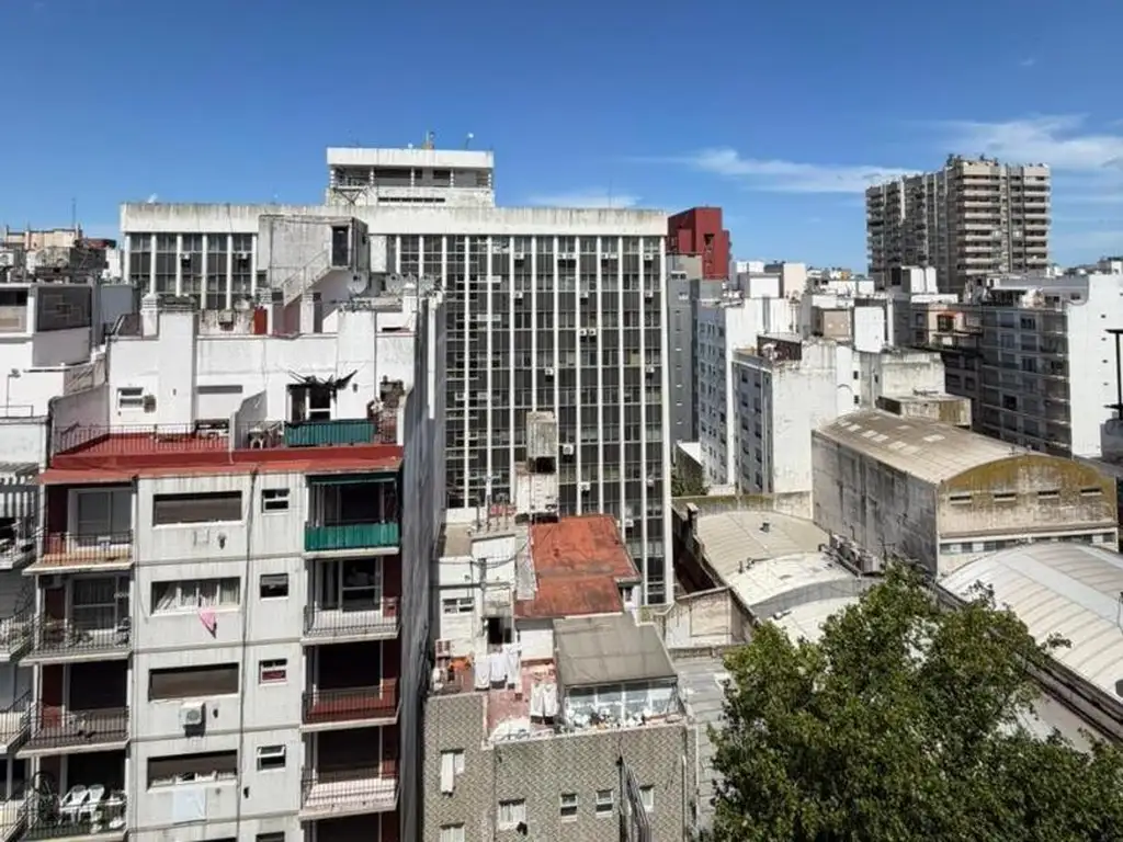 Foto de Venta departamento de 1 ambiente a la calle con balcón, imagen 2
