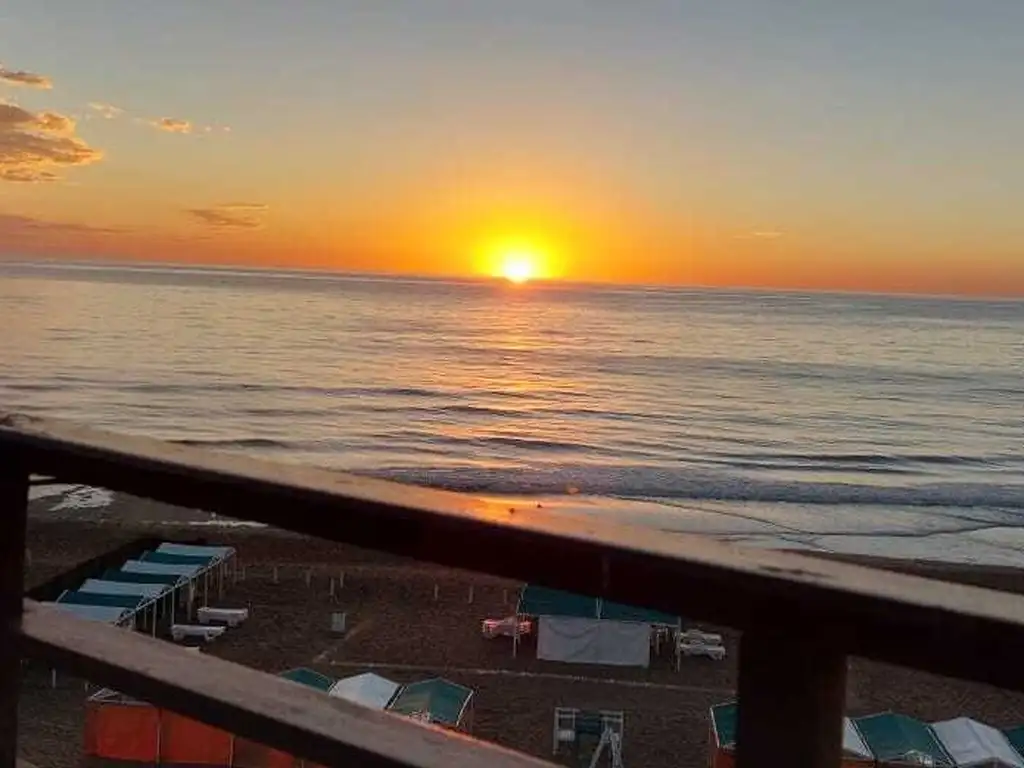 Foto de Departamento Dúplex en Alquiler en Villa Gesell, Costa Atlántica, imagen 1