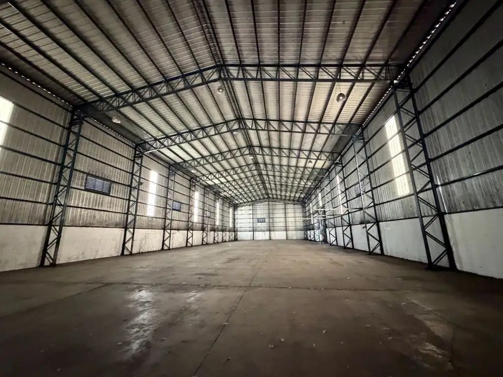 Foto de Galpon Industrial en alquiler en Campana, imagen 4