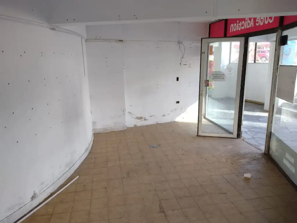 Foto de Local cèntrico en Alquiler, imagen 4