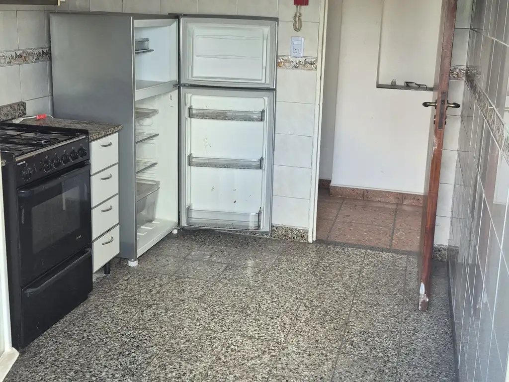 Foto de 3 amb. Tipo casa en 2° Piso al frente. Balcón + Patio, imagen 3