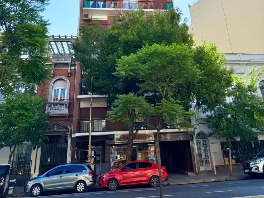 Foto de VENTA DEPARTAMENTO 2 AMBIENTES CON PATIO BARRACAS, imagen 2