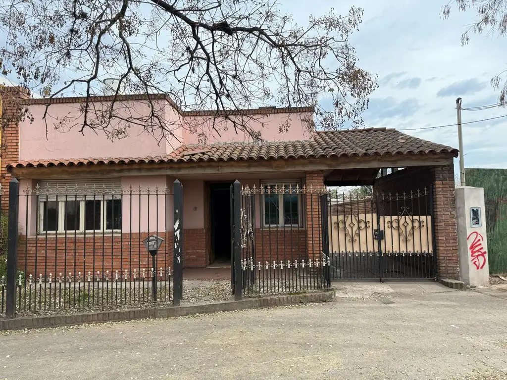 Foto de Casa COMERCIAL en Pilar Centro, imagen 1