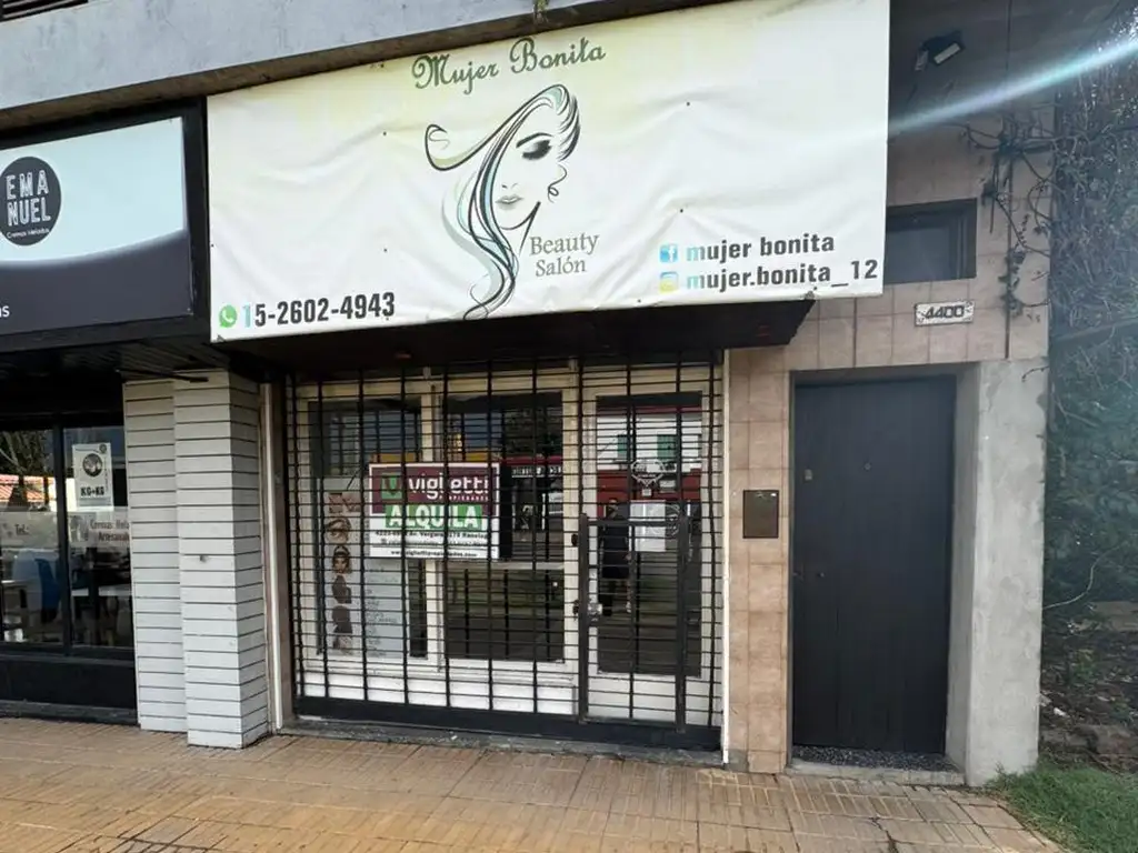 Foto de LOCAL EN PLENO CENTRO DE SOURIGUES $700.000, imagen 2