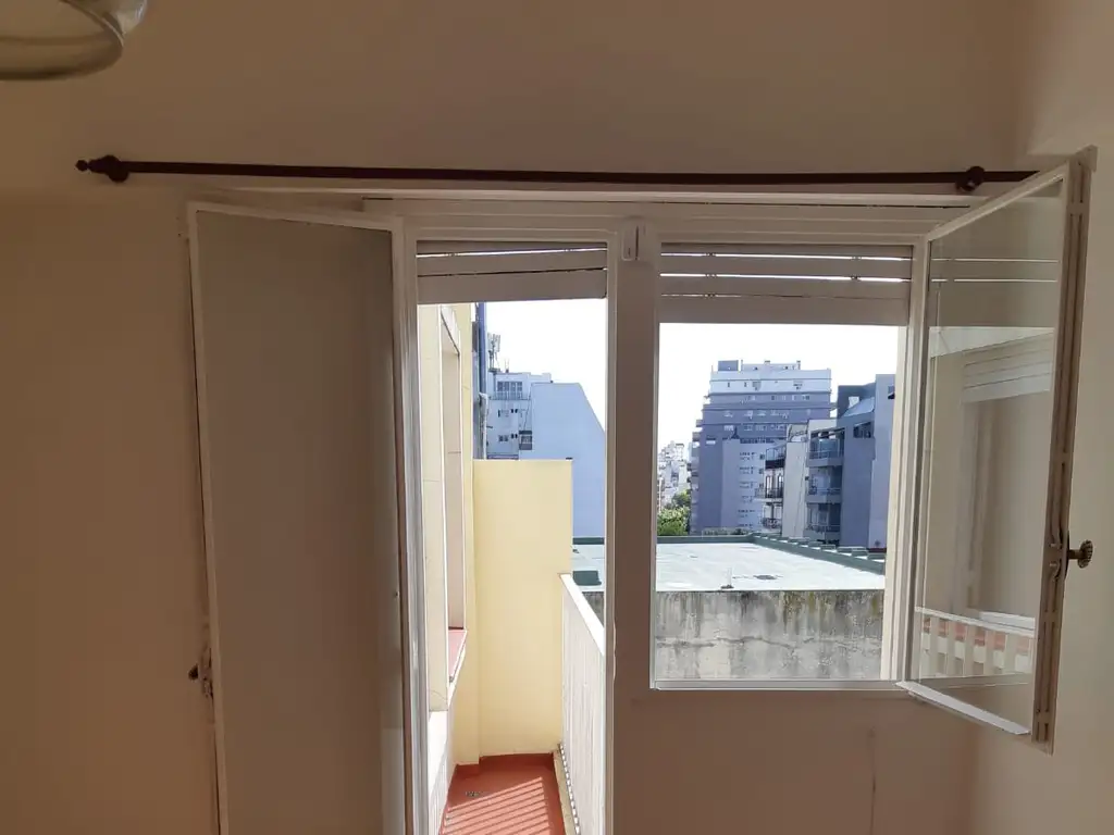 Foto de Departamento en venta de tres ambientes en Caballito, imagen 3