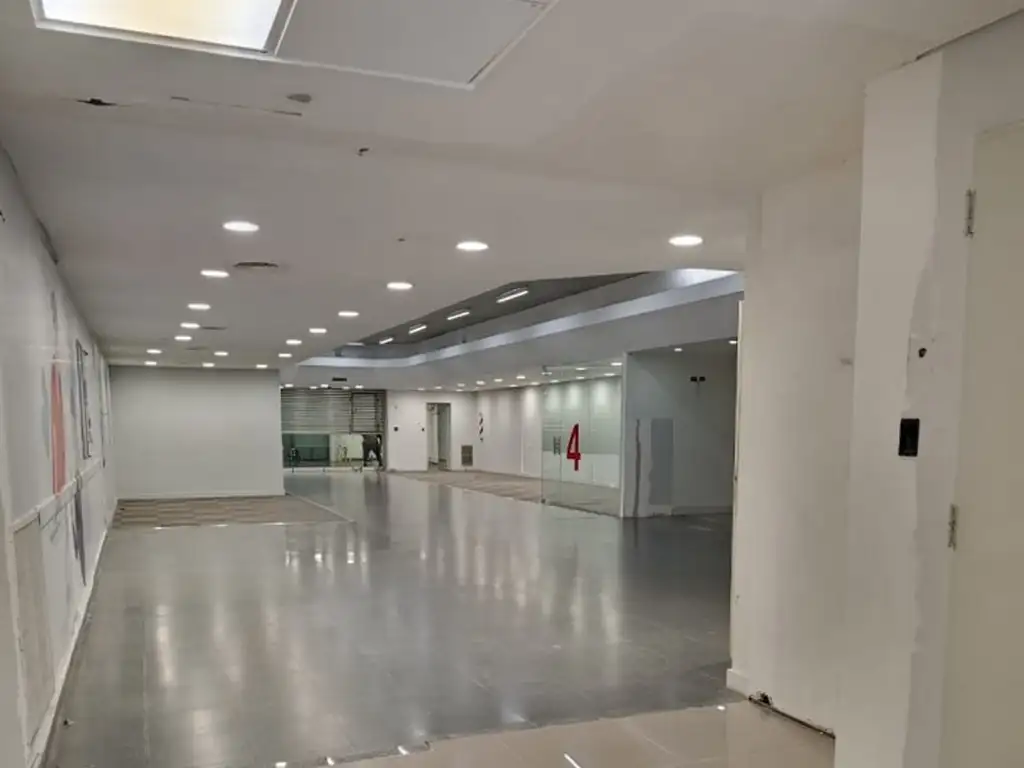 Foto de LOCAL EN 2 PLANTAS EN ZONA COMERCIAL, imagen 3