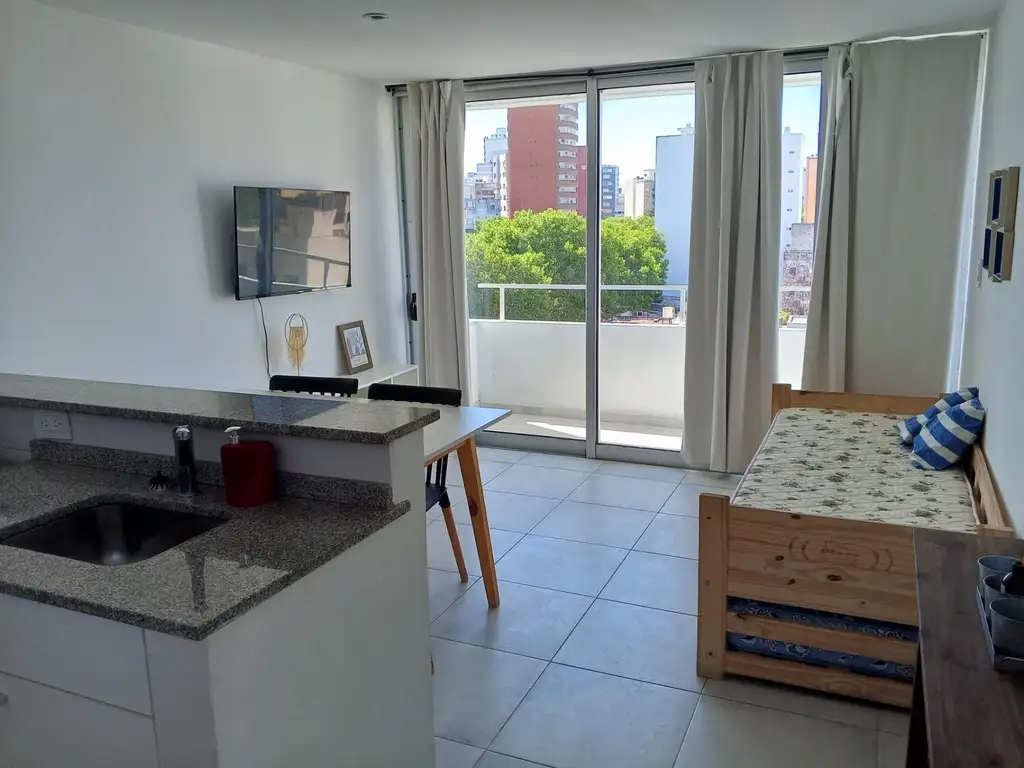 Foto de 42 E/ 13 y 14 DEPARTAMENTO SEMIPISO 1 DORM SIN AMOBLAR, imagen 5