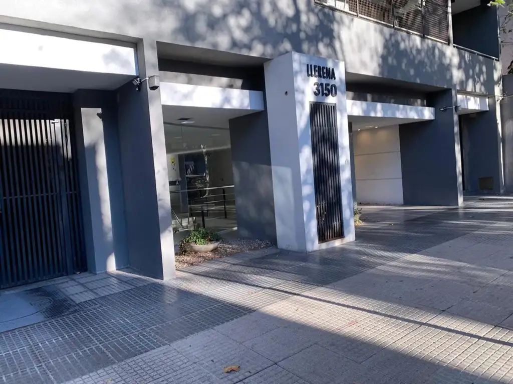 Foto de MONOAMBIENTE DIVISIBLE MUY LUMINOSO SUM Y PARRILLA, imagen 3