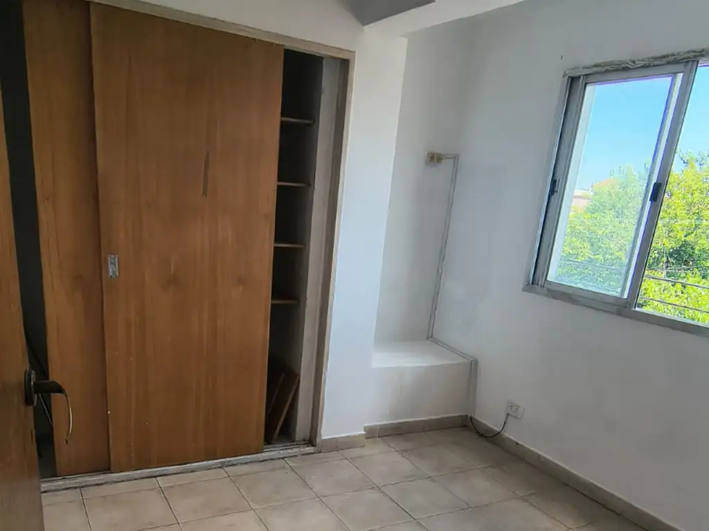 Foto de EXCELENTE DEPARTAMENTO DE 2 AMBIENTES AL FRENTE, imagen 1