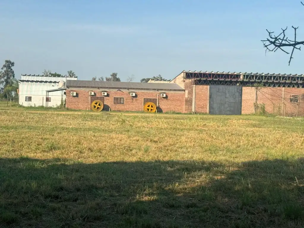 Foto de DEPOSITOS/INDUSTRIAS - GALPONES - PUERTO TIROL, imagen 1