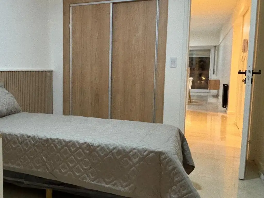 Foto de 3 AMBIENTES A LA CALLE CON BALCON Y GRAN PATIO, imagen 3
