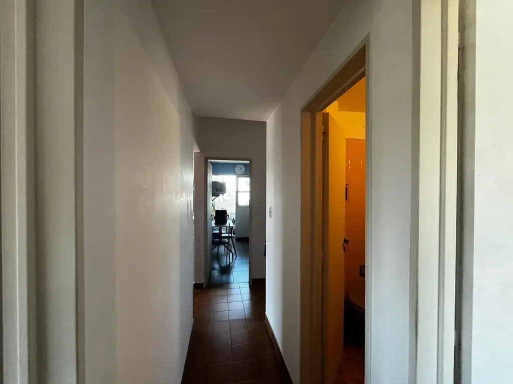Foto de Excelente departamento 3 ambientes al frente c/cochera, imagen 4