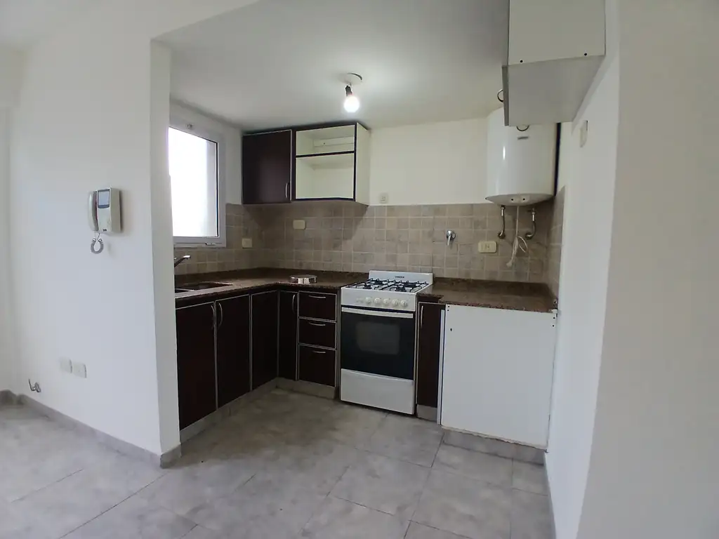 Foto de Departamento en alquiler en Moron Norte, imagen 3