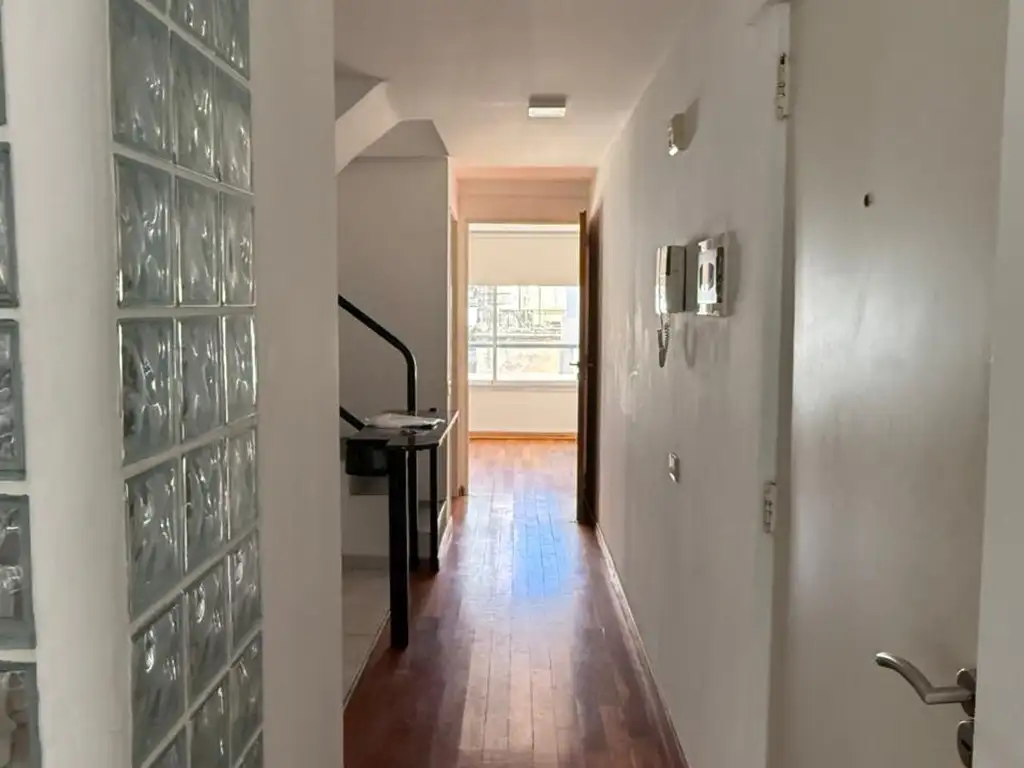 Foto de Departamento de 3 ambientes en duplex con cochera opcional, imagen 3
