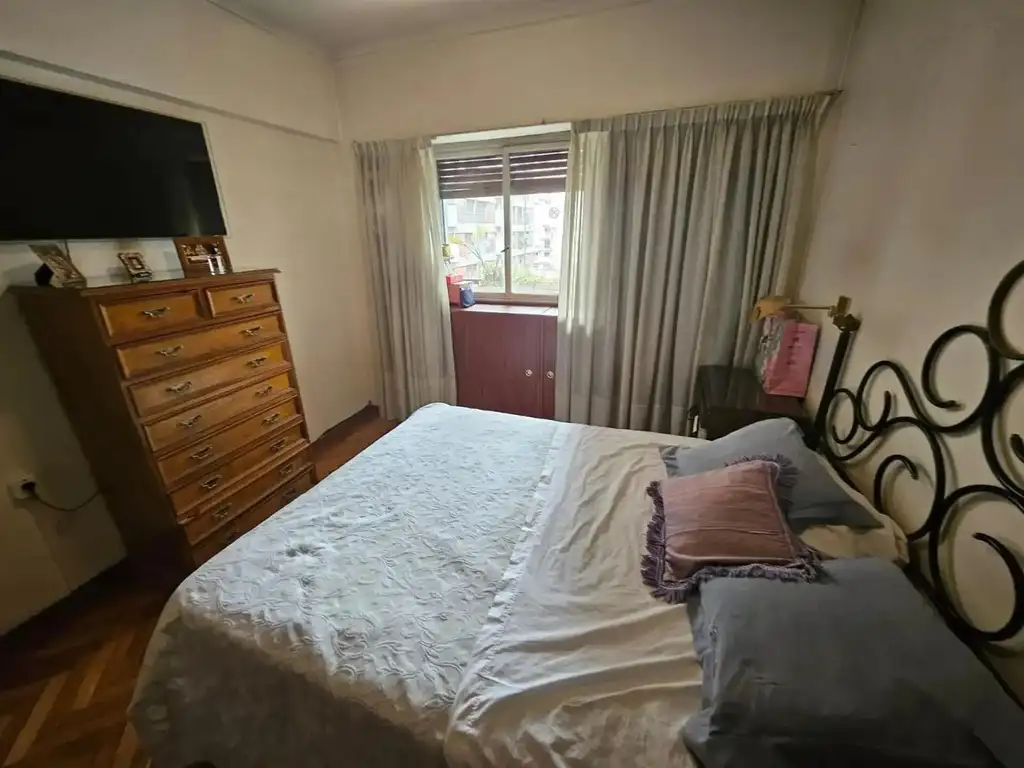 Foto de VENTA DE TRES AMB EN RECOLETA MUY LUMINOSO C COHERA Y SEG 24, imagen 2