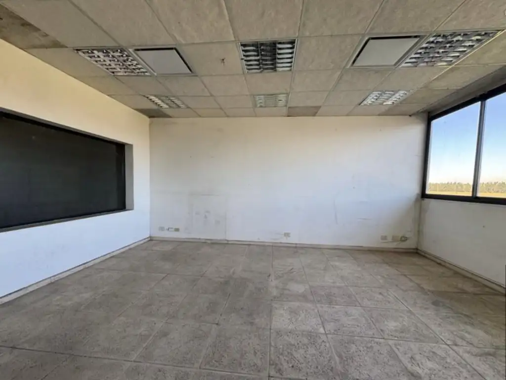 Foto de Galpón en venta en Campana, imagen 2