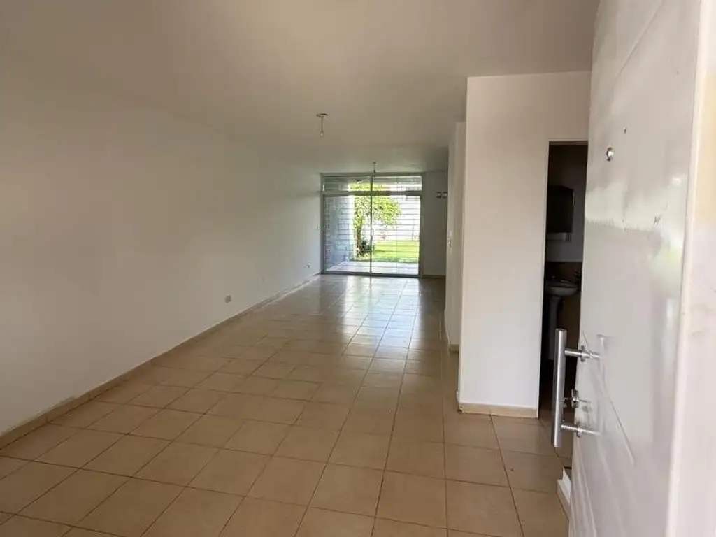 Foto de ALQUILO DUPLEX 3 DORM. EN B° NUEVO URCA, imagen 5