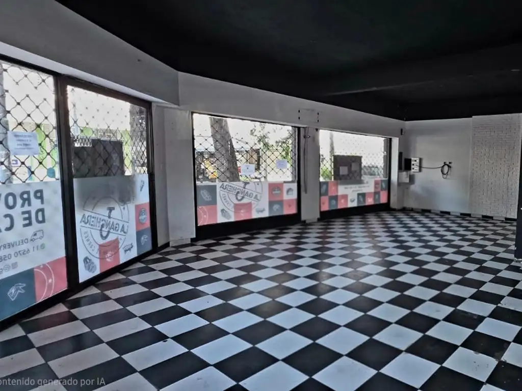 Foto de Local comercial en esquina MUNRO, imagen 2