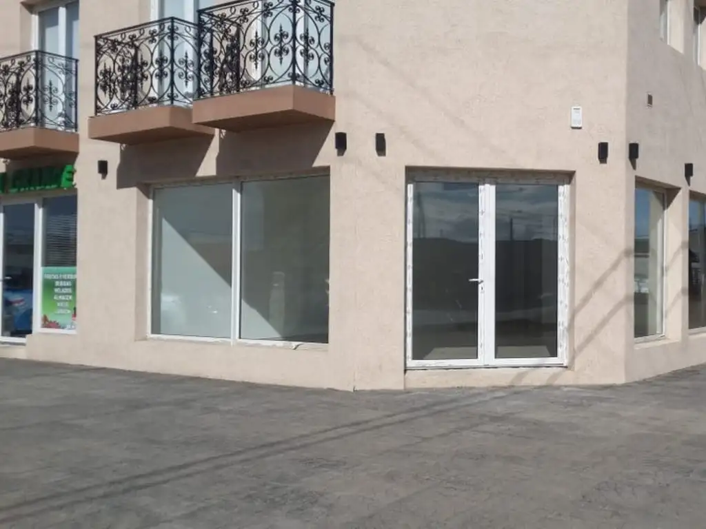 Foto de LOCALES - A LA CALLE - BUENAVISTA, RÍO GRANDE, imagen 2
