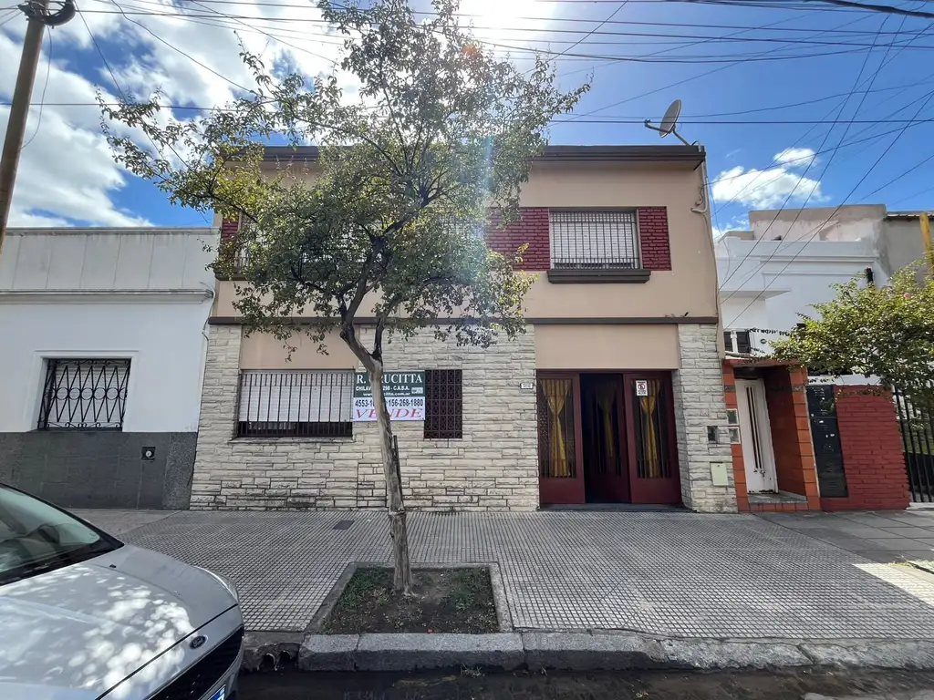 Foto de Excelente casa 4 amb. con Fondo, imagen 1