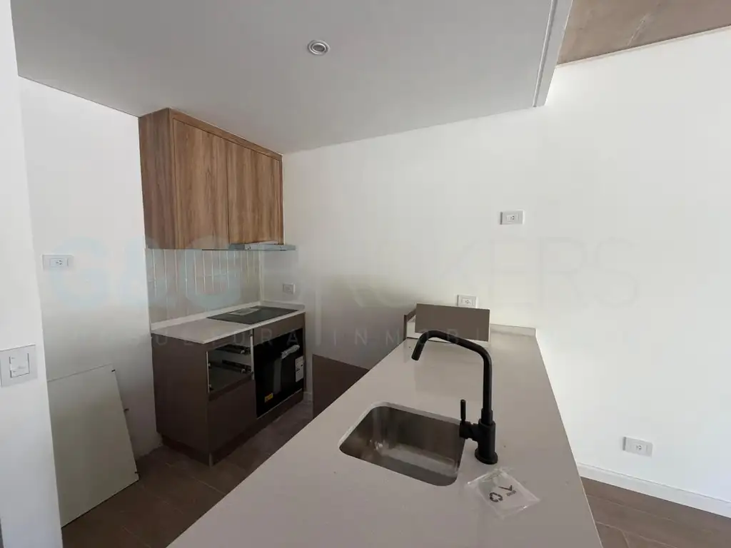 Foto de Departamento en alquiler en Barrio Parque Leloir, imagen 3