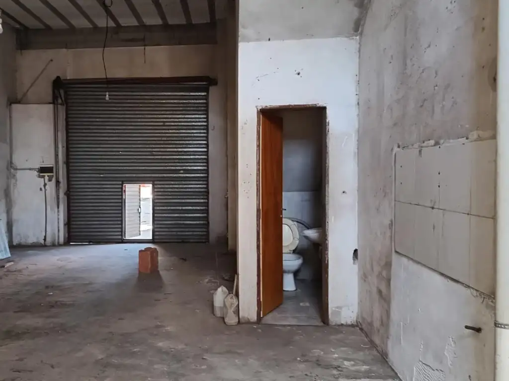 Foto de Local en muy buena ubicación, imagen 1