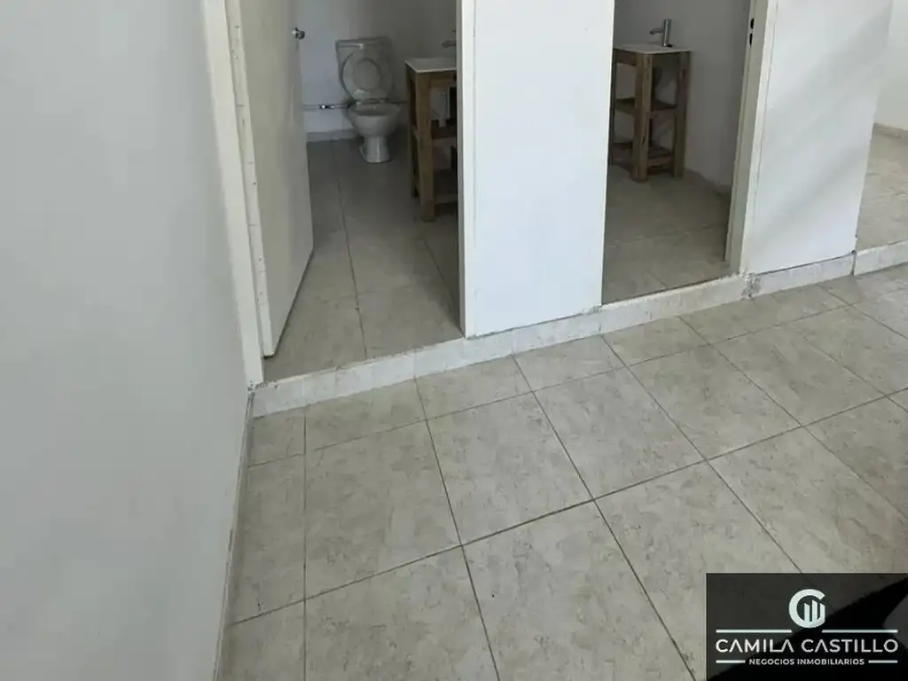 Foto de Galpón/Nave en alquiler ubicado en Hurlingham, imagen 4