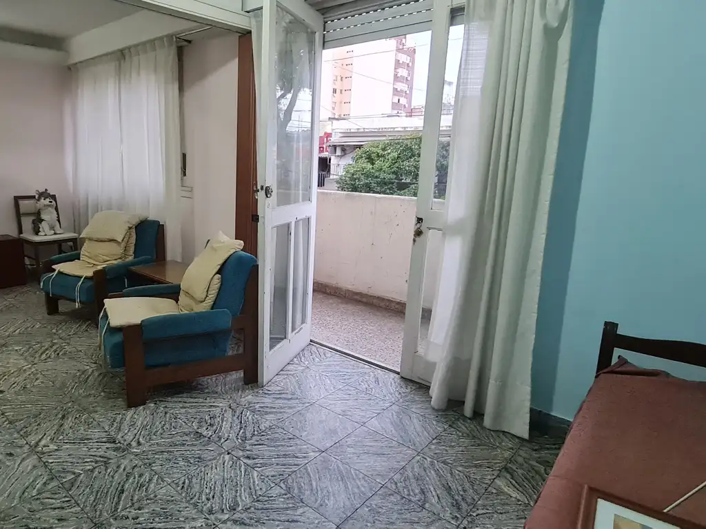 Foto de GRAN OPORTUNIDAD!! PH DE 106M2 EN DEVOTO - 4 AMB - 3 DORM - AMPLIO, imagen 3